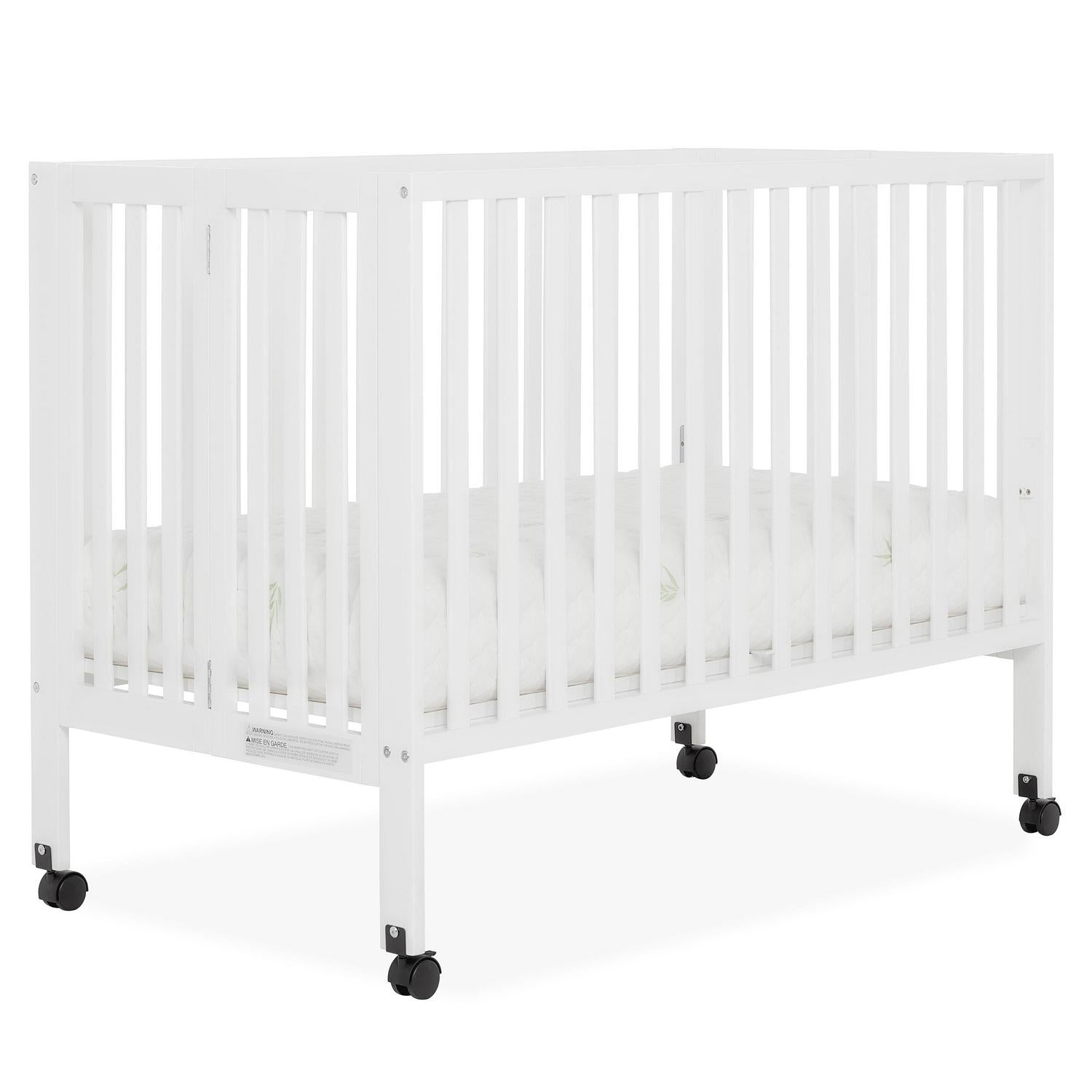 Dream on Me Quinn Full - Size Folding Crib. Removable Wheels. Modern Nursey. Adjustable Mattress Support. Patent Folding System in White