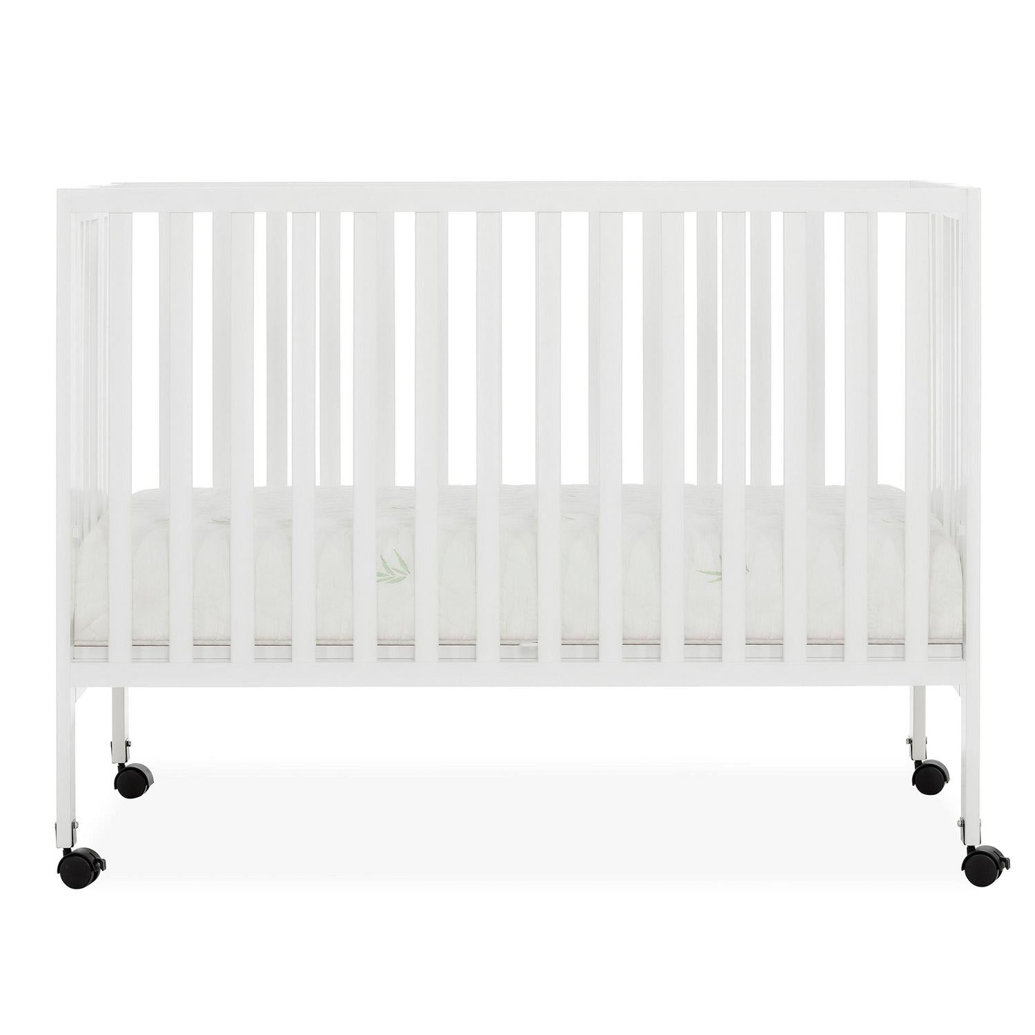 Dream on Me Quinn Full - Size Folding Crib. Removable Wheels. Modern Nursey. Adjustable Mattress Support. Patent Folding System in White